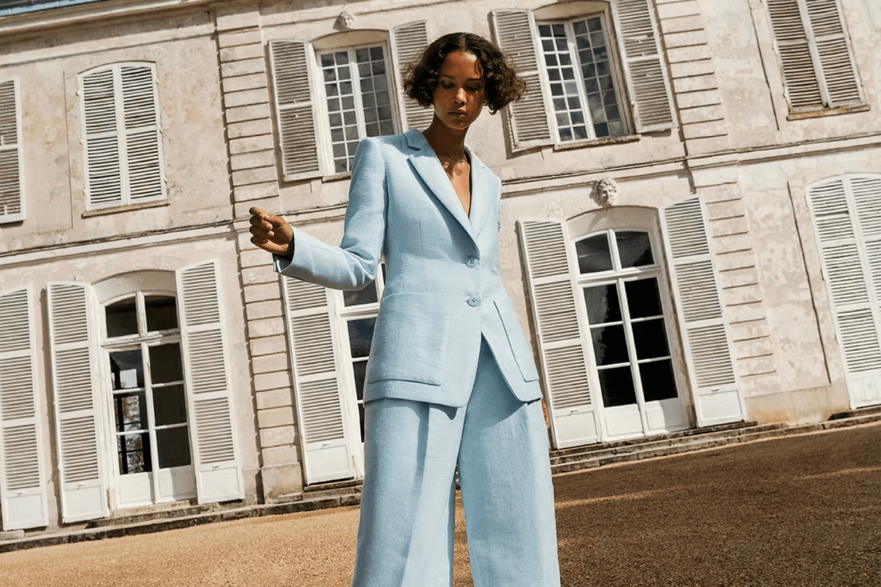 BEAT THE HEAT IN COOL LINENS - Showroom