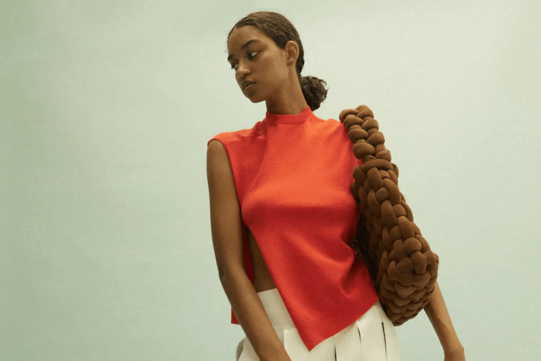 OUR FAVORITE TRANSITIONAL SUMMER PIECES - Showroom