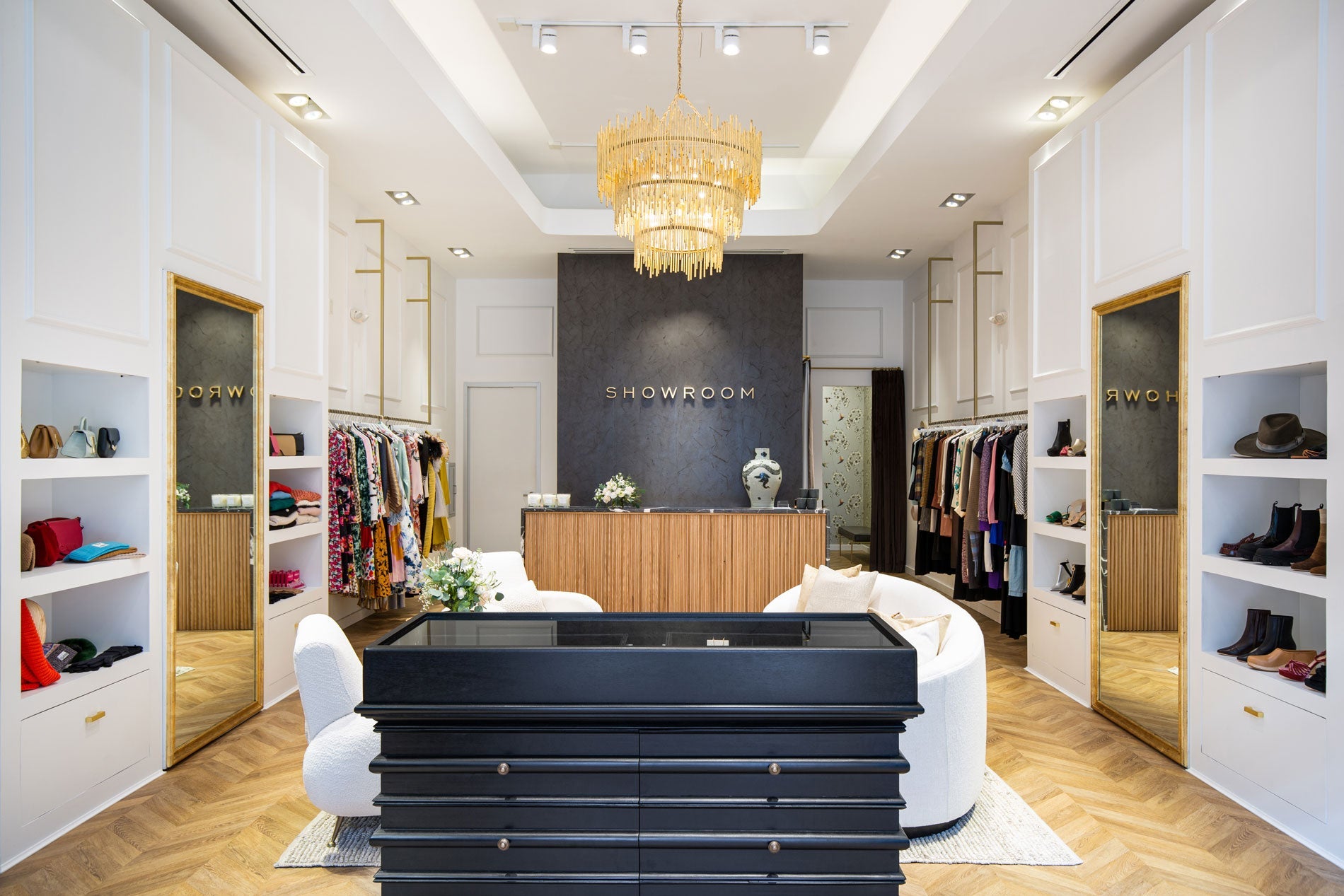 SHOWROOM AUSTIN