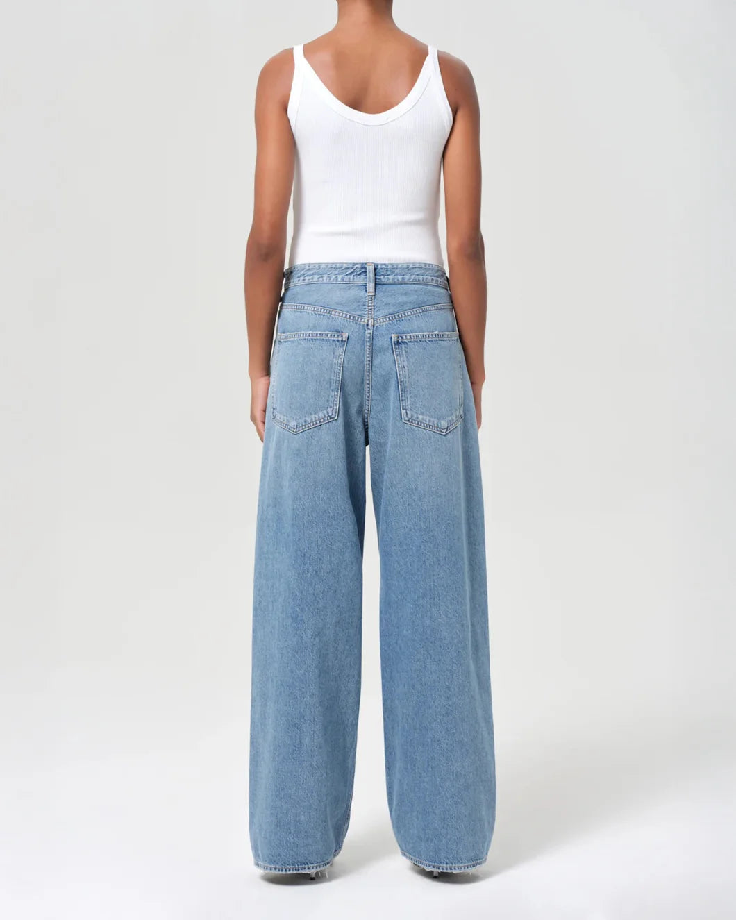 AGOLDE vana jean dark indigo on figure back