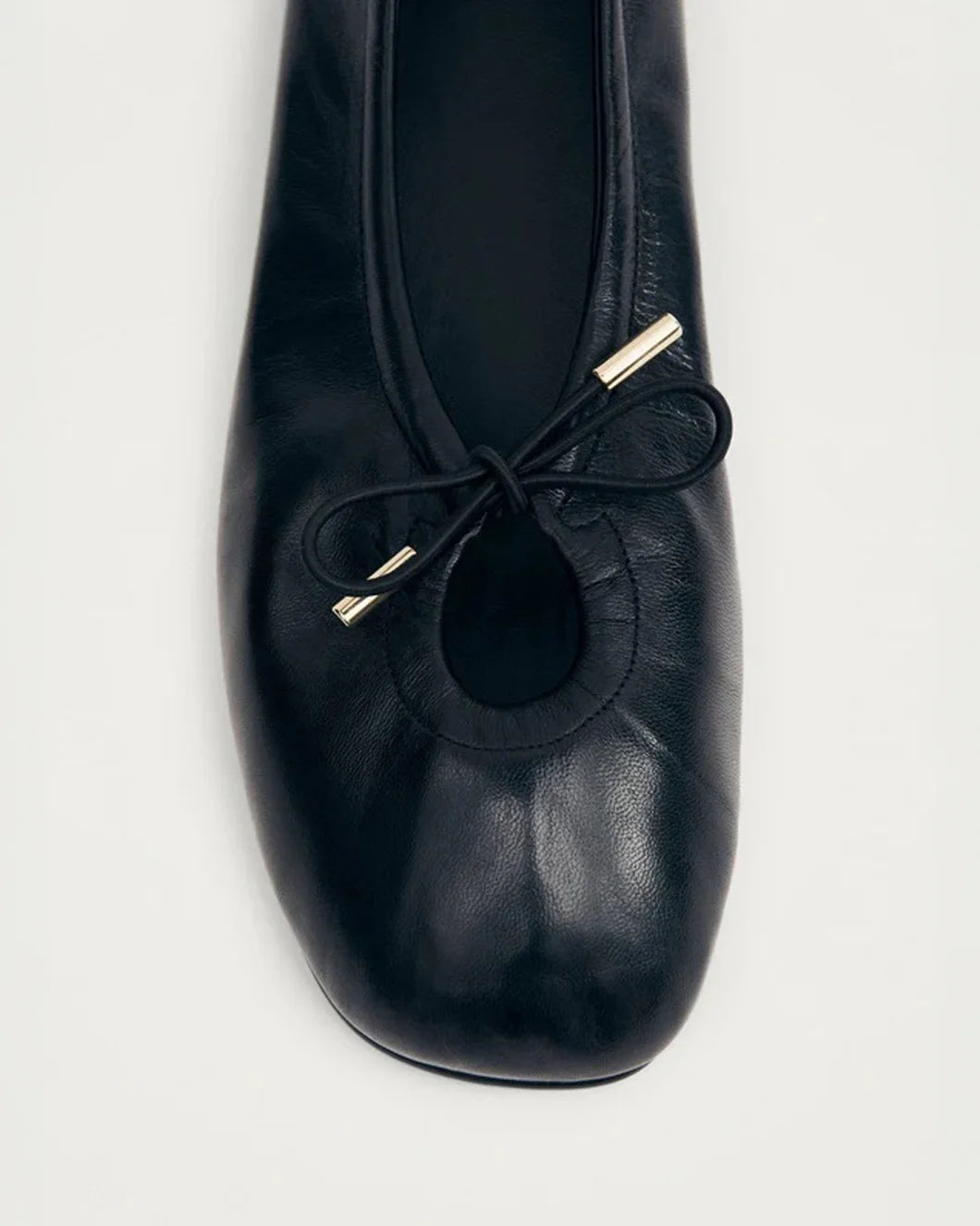 ALOHA Rosalind black leather ballet flats front detail