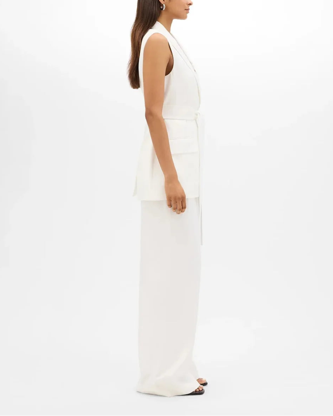 ANOTHER TOMORROW Easy Tie Vestoff white on figure side