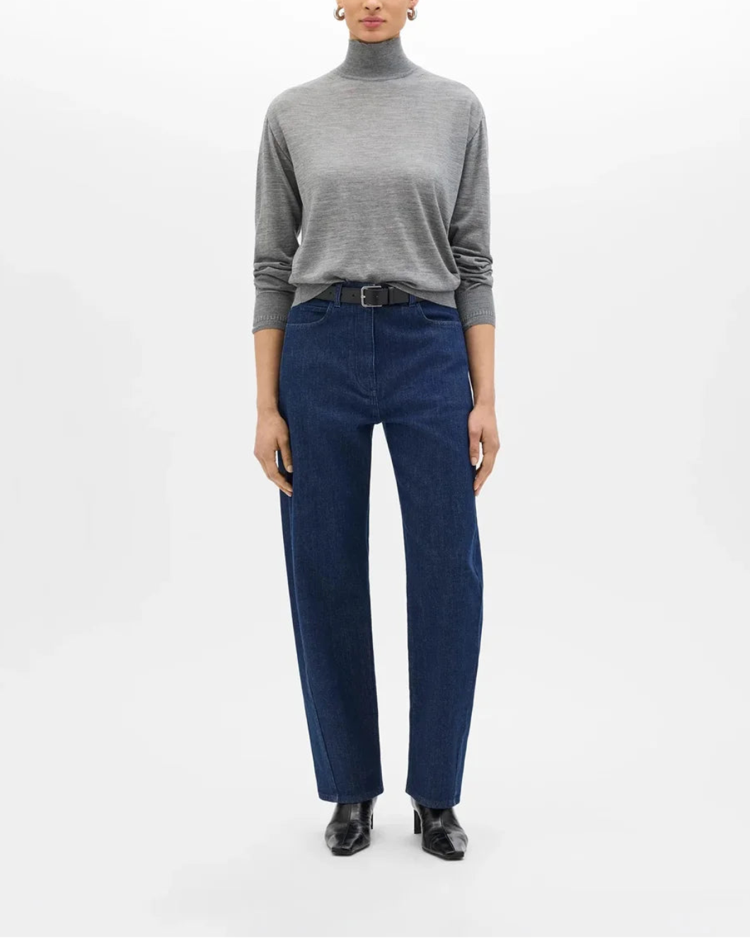 ANOTHER TOMORROW Featherweight Turtleneck gray on figure front