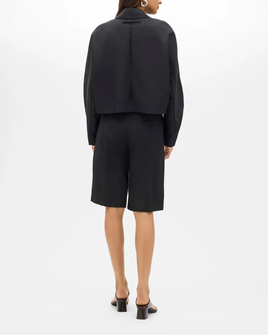 ANOTHER TOMORROW Short Balmacaan black on figure back