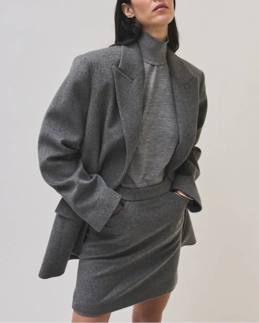 ANOTHER TOMORROW featherwight turtleneck grey on figure front