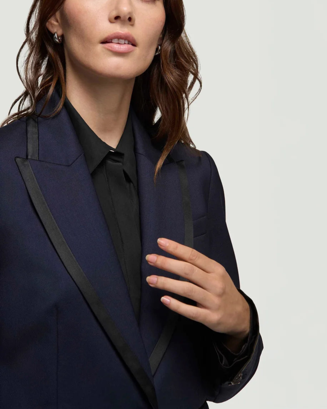 ARGENT colorblocked sculpted blazer midnight black on figure front detail