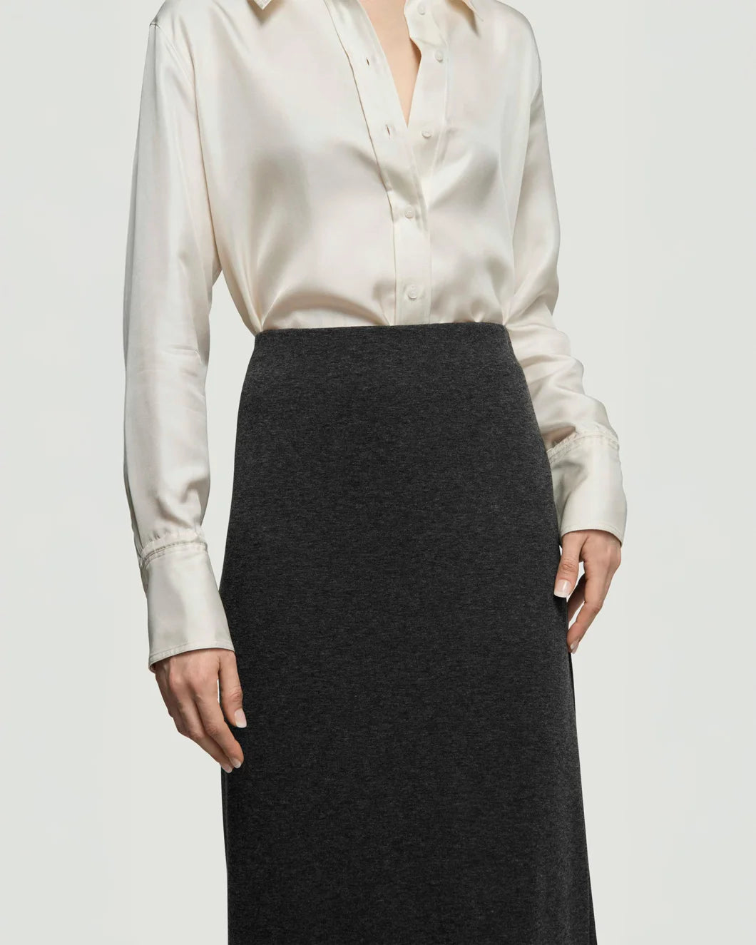 Argent Skinny Skirt Dark Grey Melange on figure front