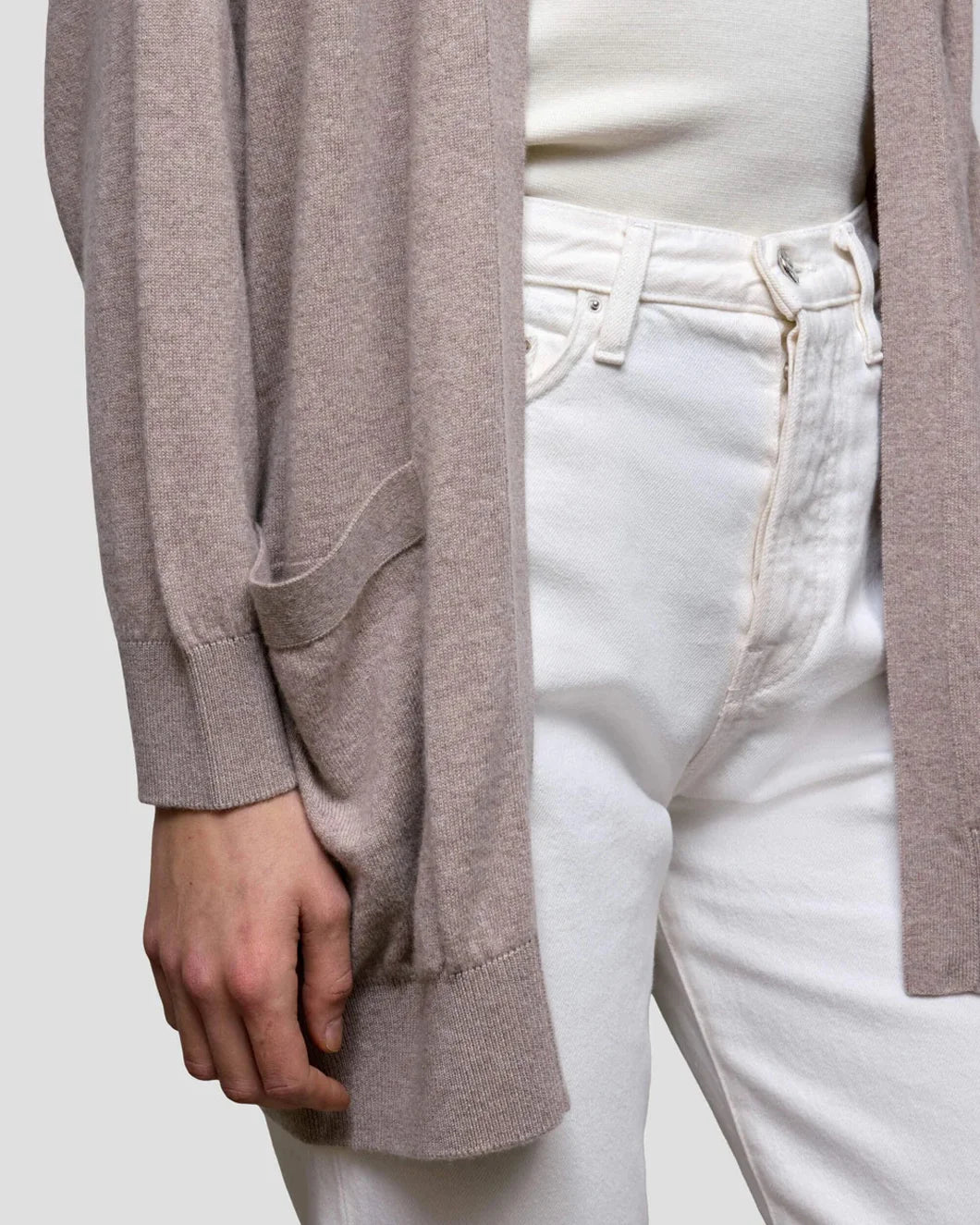 BEGG X CO kris cardigan beige on figure front detail