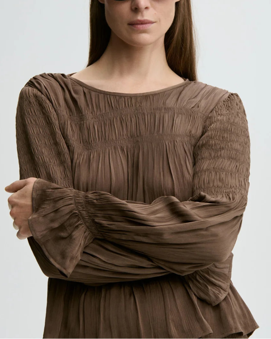 BY MALENE BIRGER ovas blouse chocolate chip on figure front detail