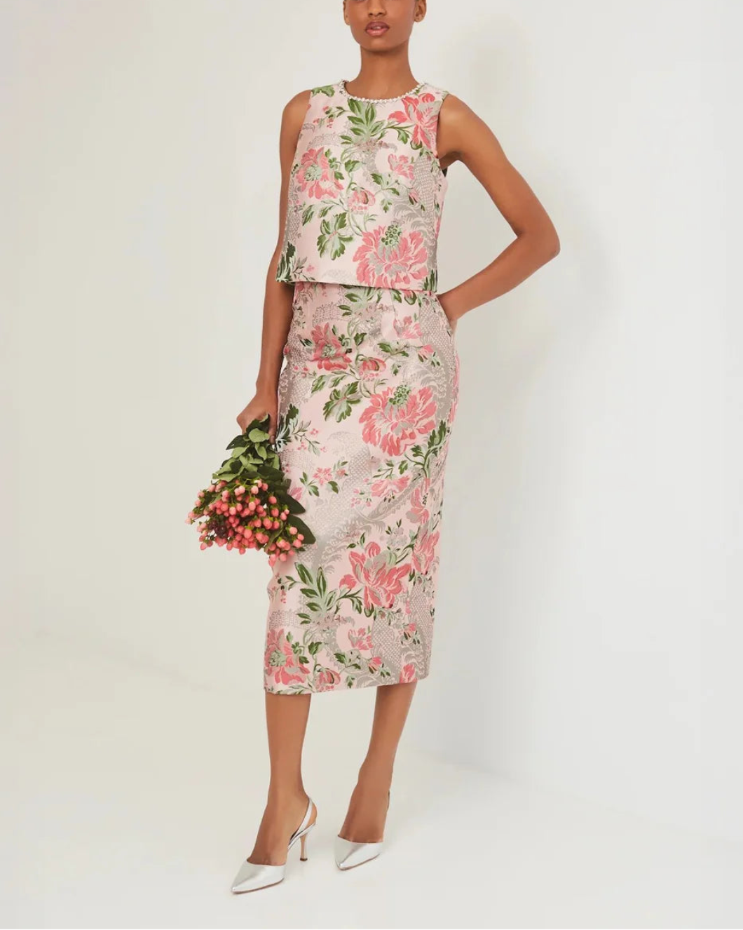 CARA CARA sienna pink on figure front