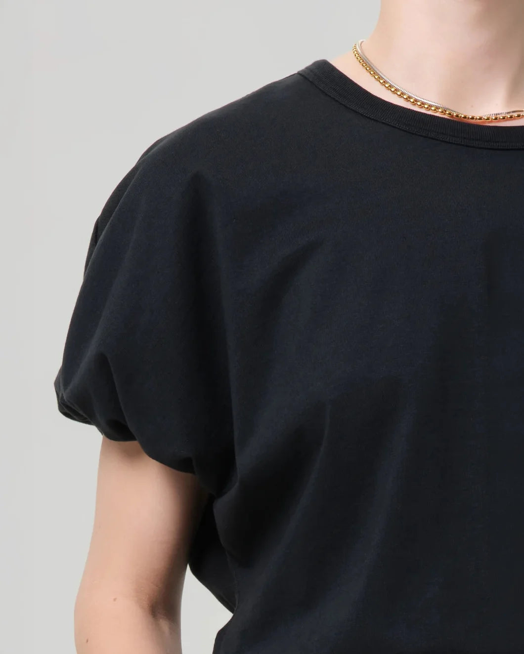 CITIZENS Gia Bubble Tee WBLK on figure front detAil