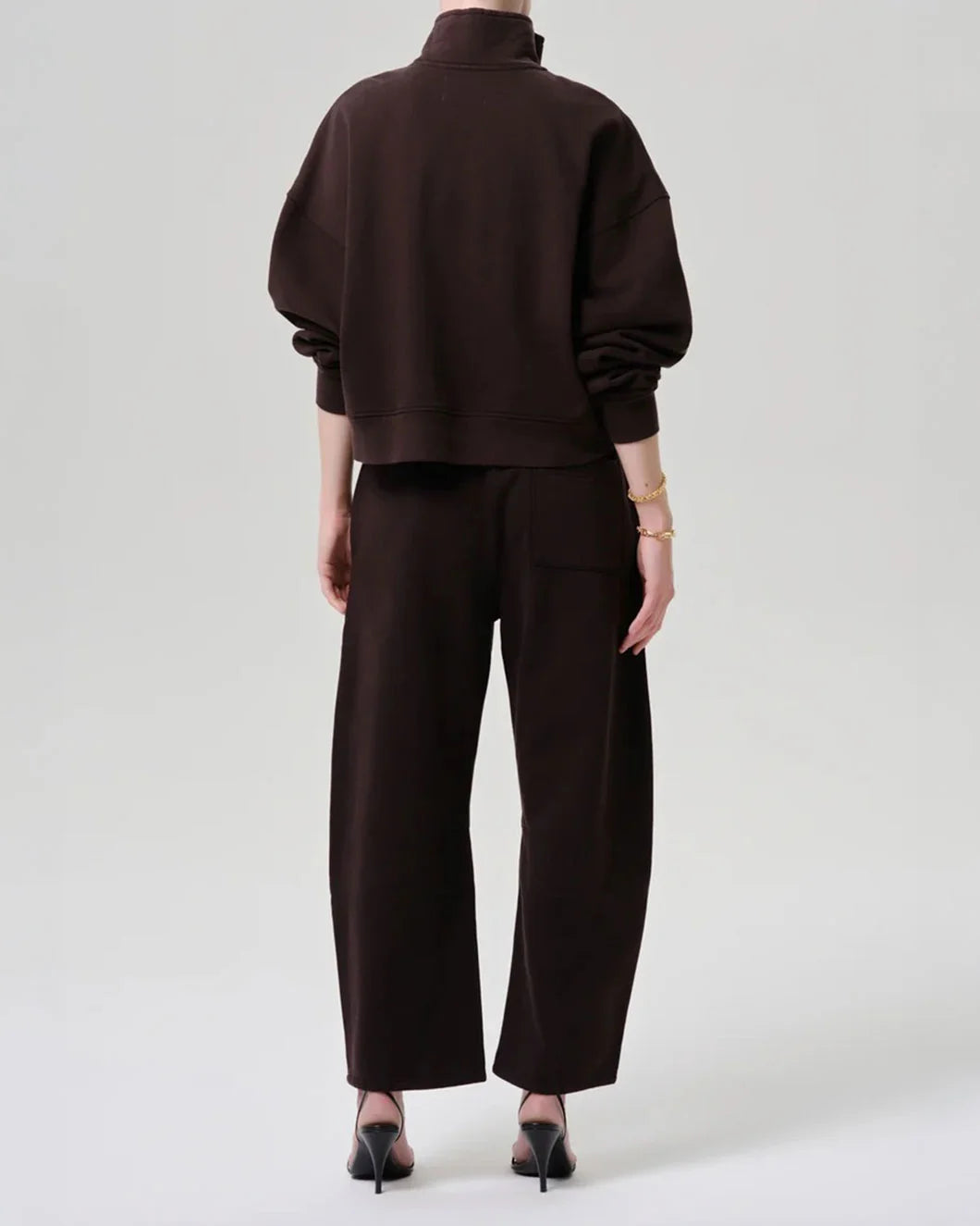 CITIZENS Miro Sweatpant Chocolate on figure back