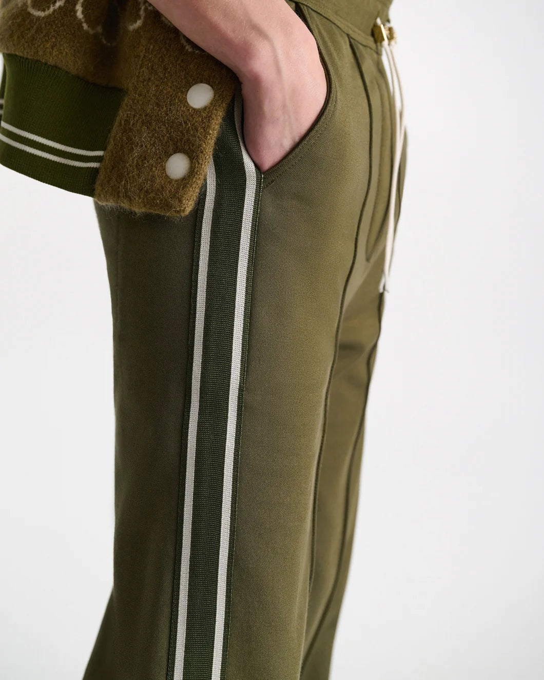 DOROTHEE SCHUMACHER everyday cool pants olive on figure side detail