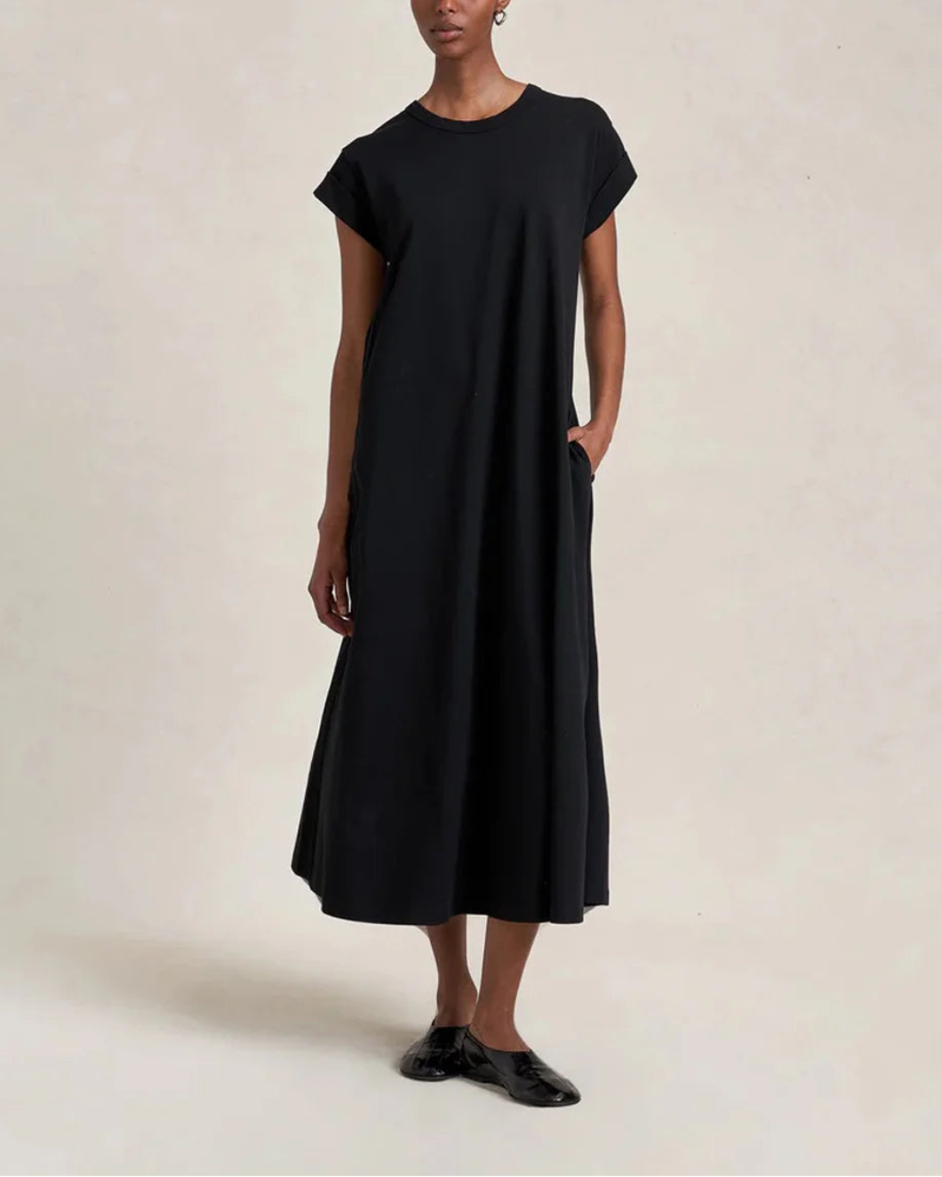 LA LIGNE Andie dress black on figure front