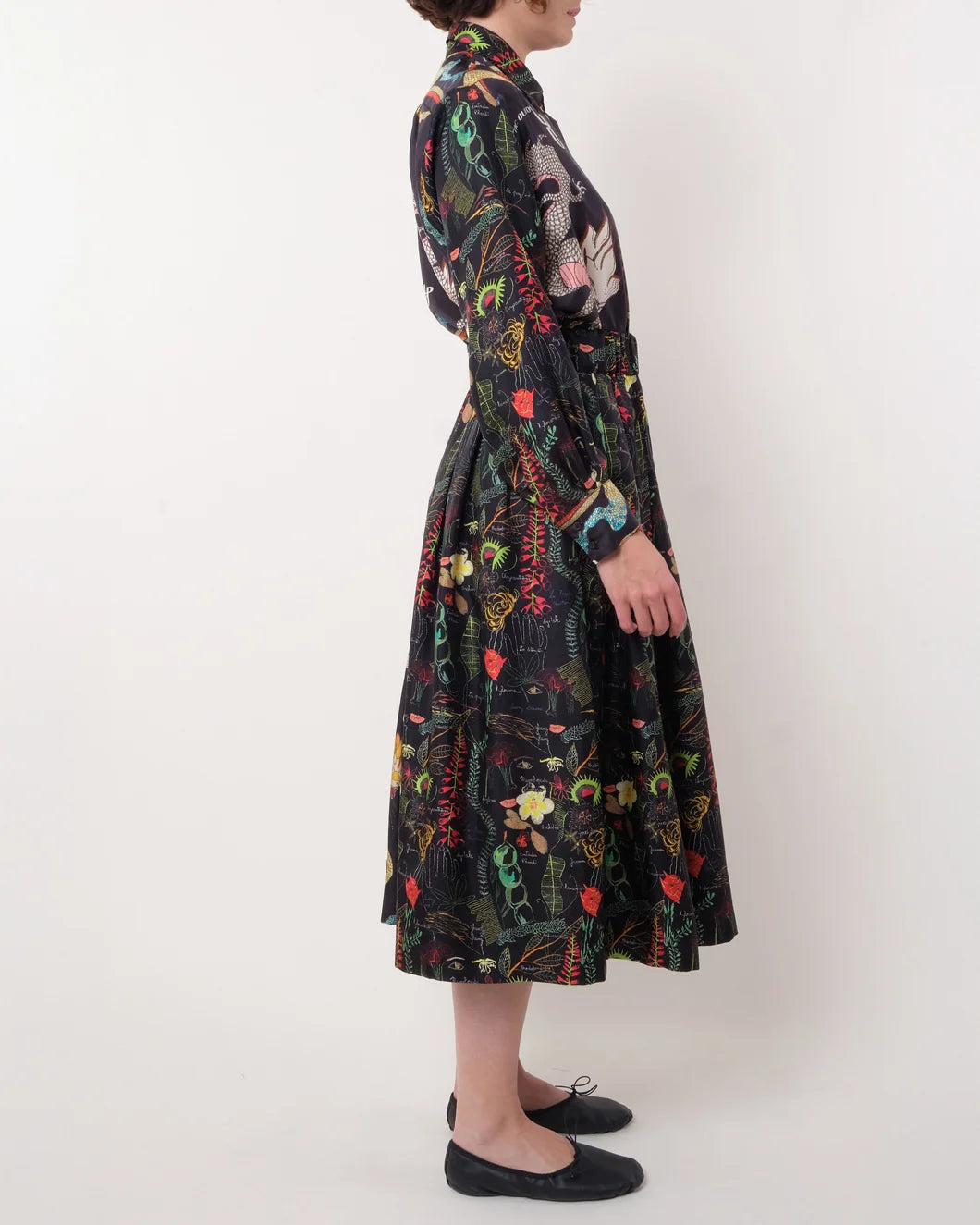 LA PRESTIC OUISTON Venise skirt dragons black on figure side