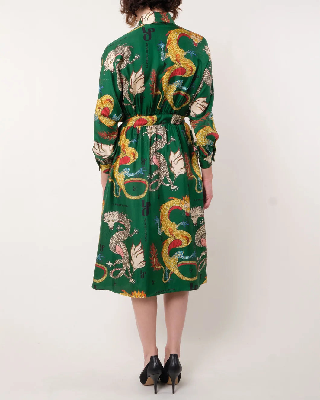 LA PRESTIC OUISTON pretty mom dress green dragons on figure back