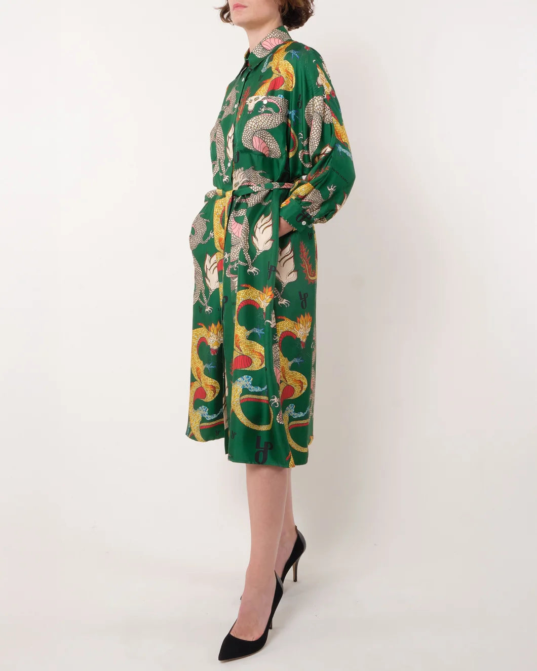 LA PRESTIC OUISTON pretty mom dress green dragons on figure side