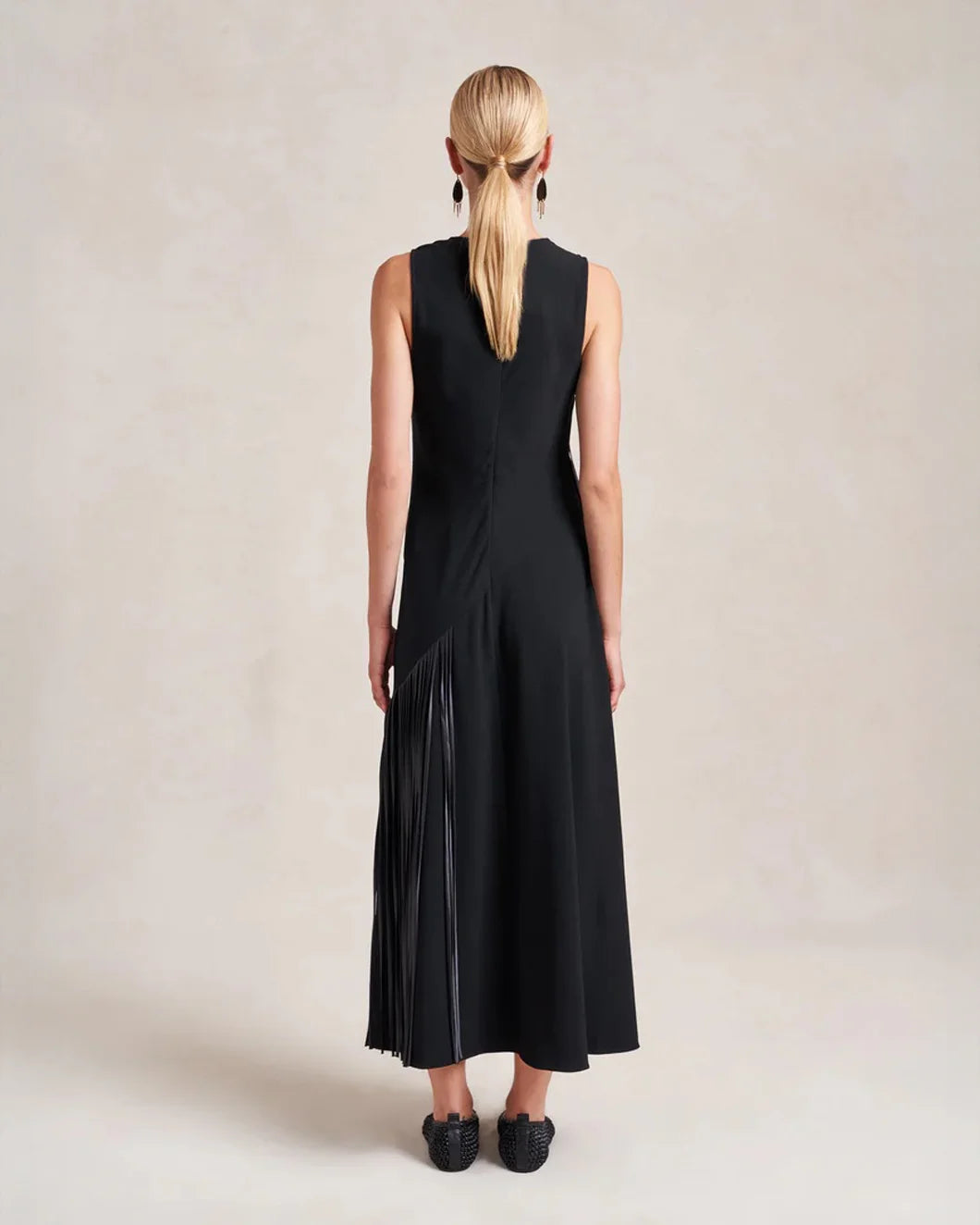 LALIGNE Ilirjana Dress black on figure back