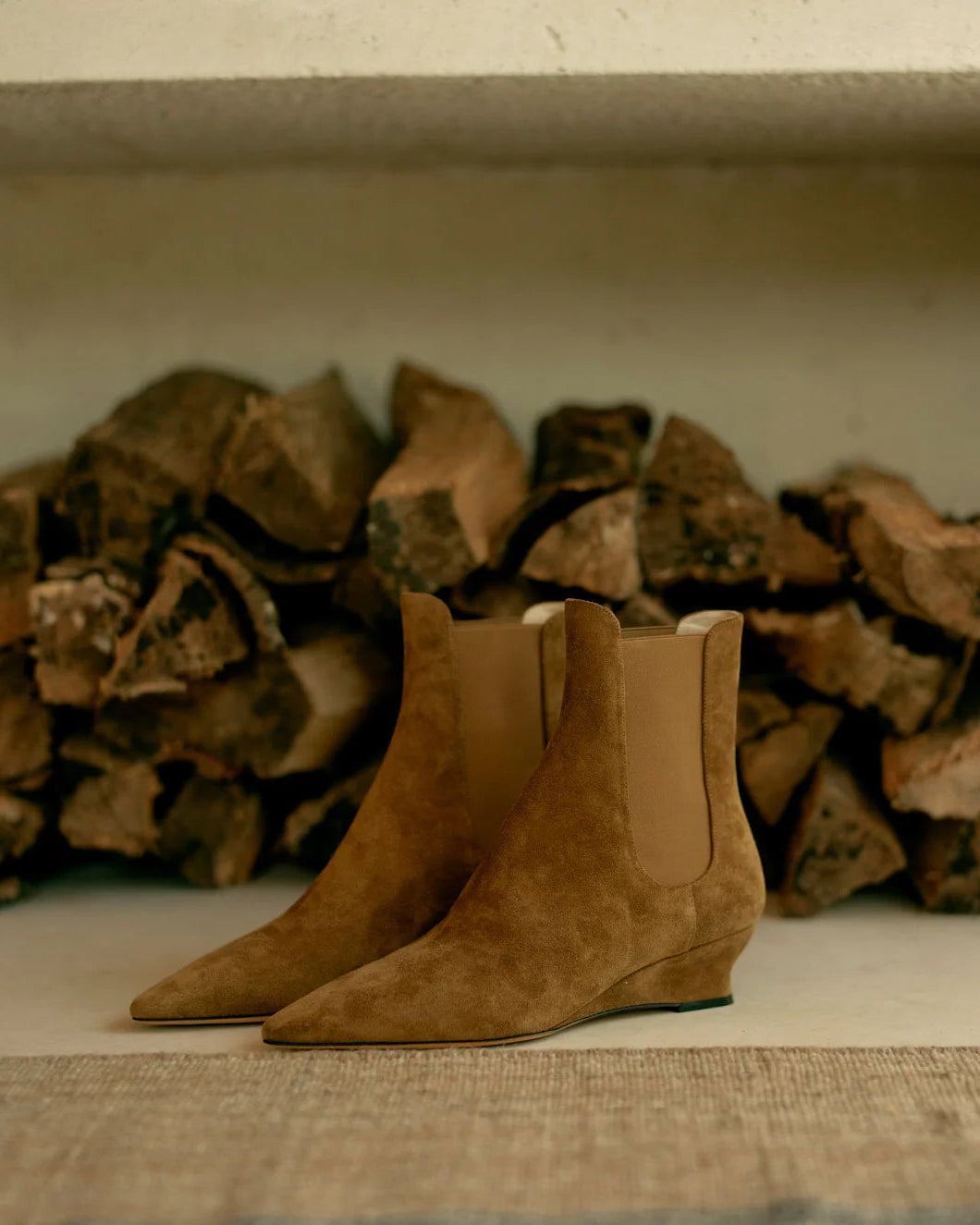 LE MONDE BERYL Camille Boot side