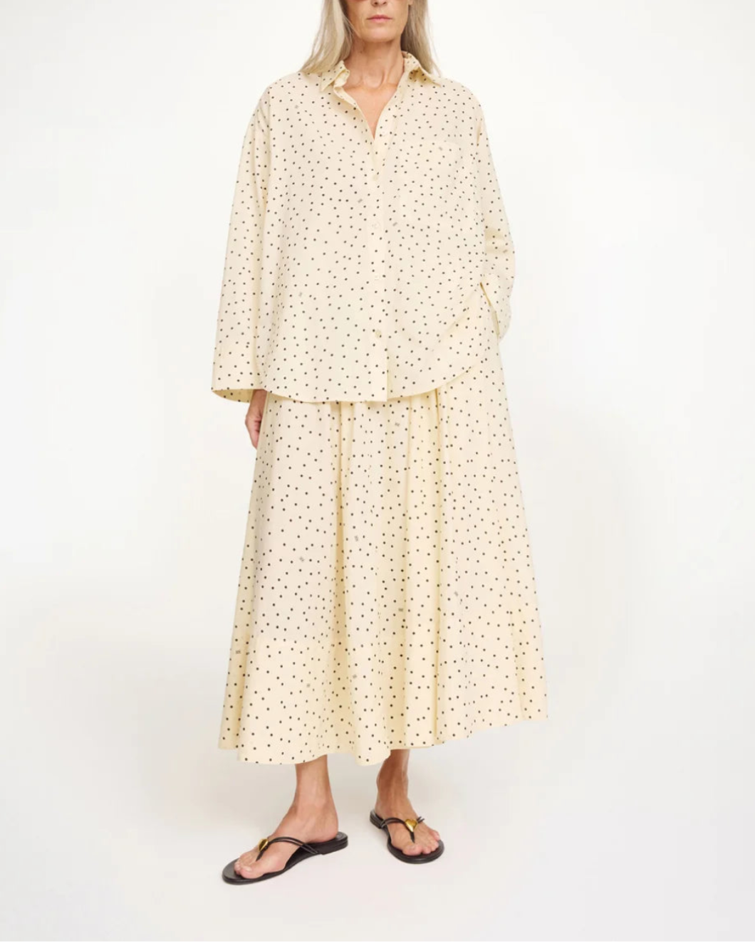 Malene Birger Pheo organic cotton skirt polka dot print on figure front