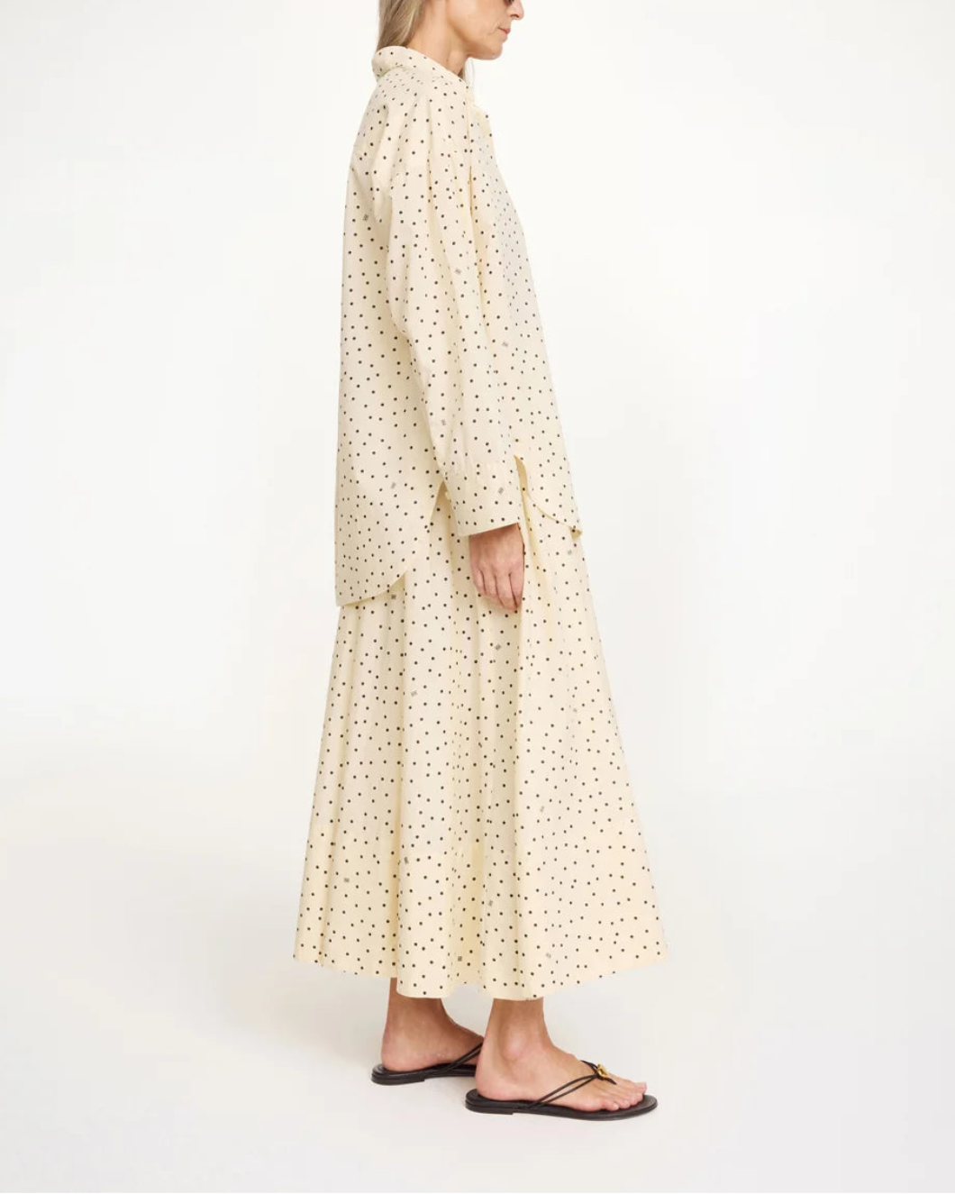 Malene Birger Pheo organic cotton skirt polka dot print on figure side