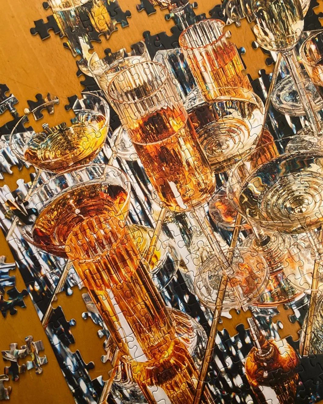 PIECWROK PUZZLES disco queen puzzle pieces