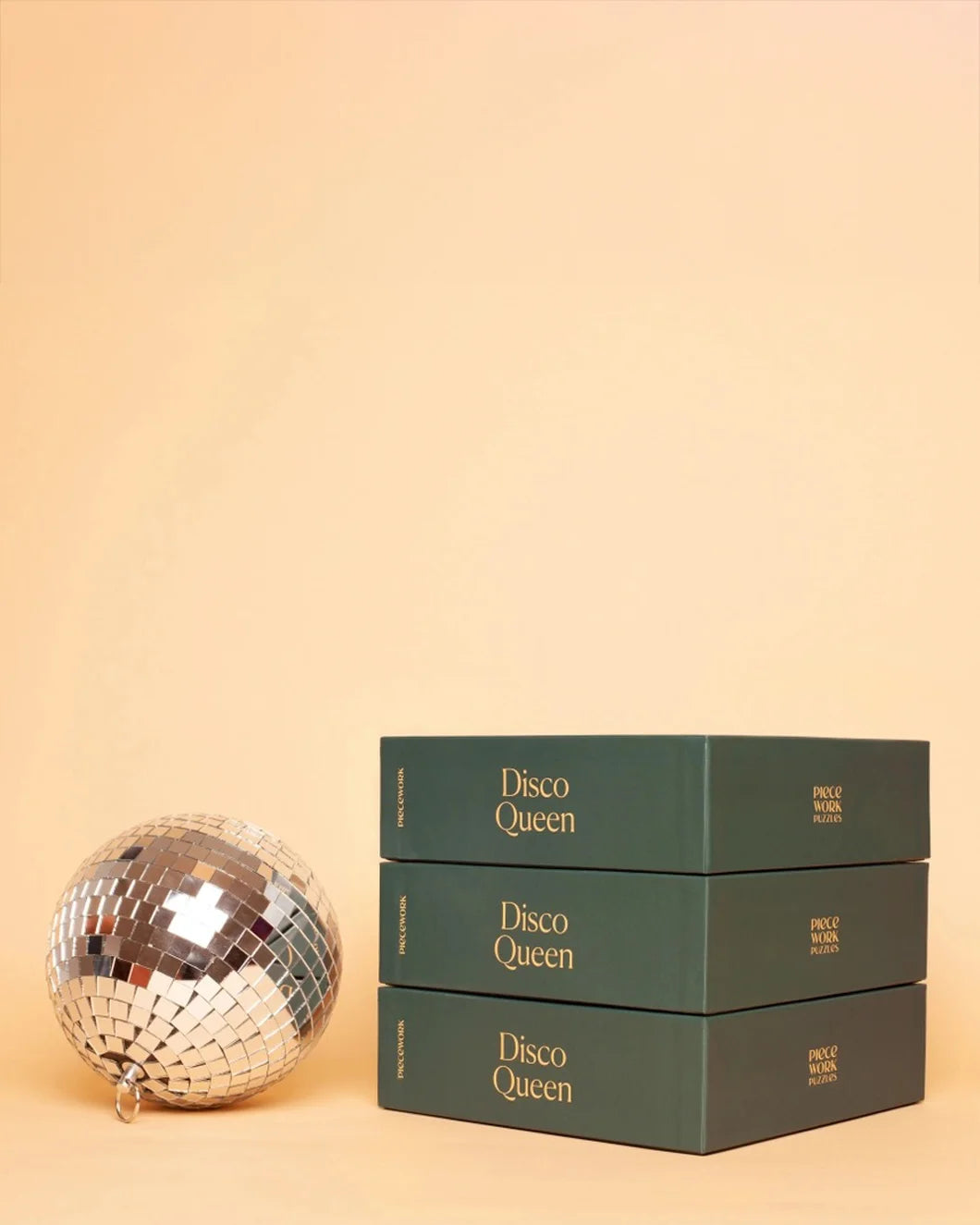 PIECWROK PUZZLES disco queen boxes