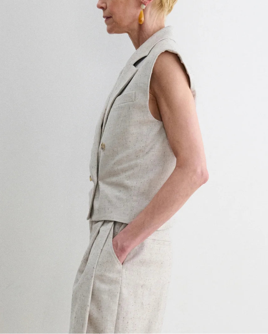 RACHEL COMEY Comeau vest grey on figure side