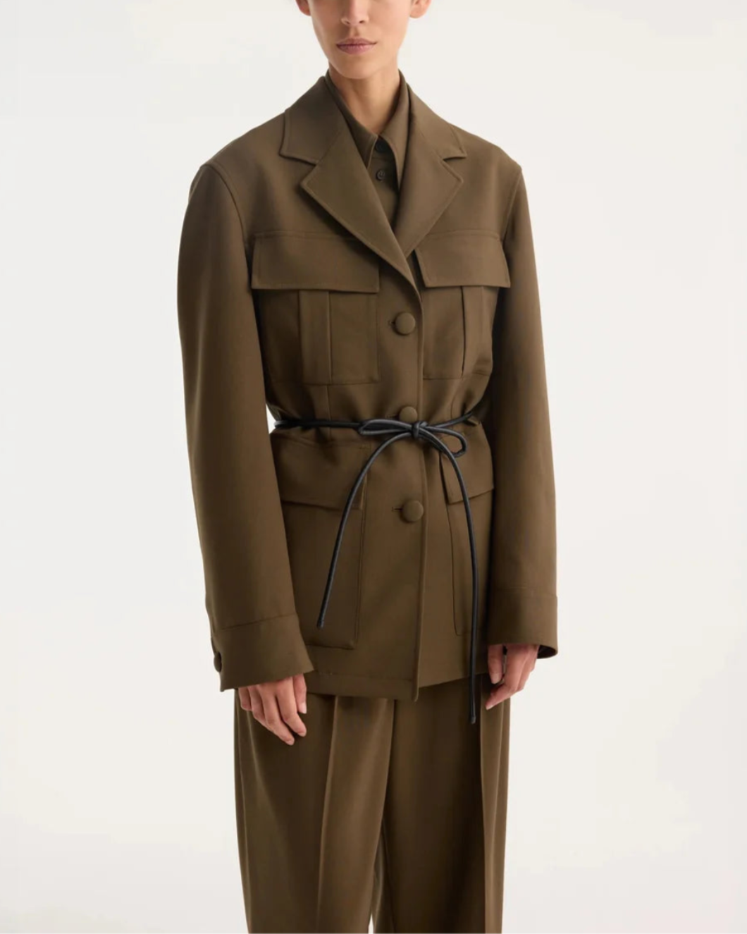 ROHE safari balzer jacket forest on figure front