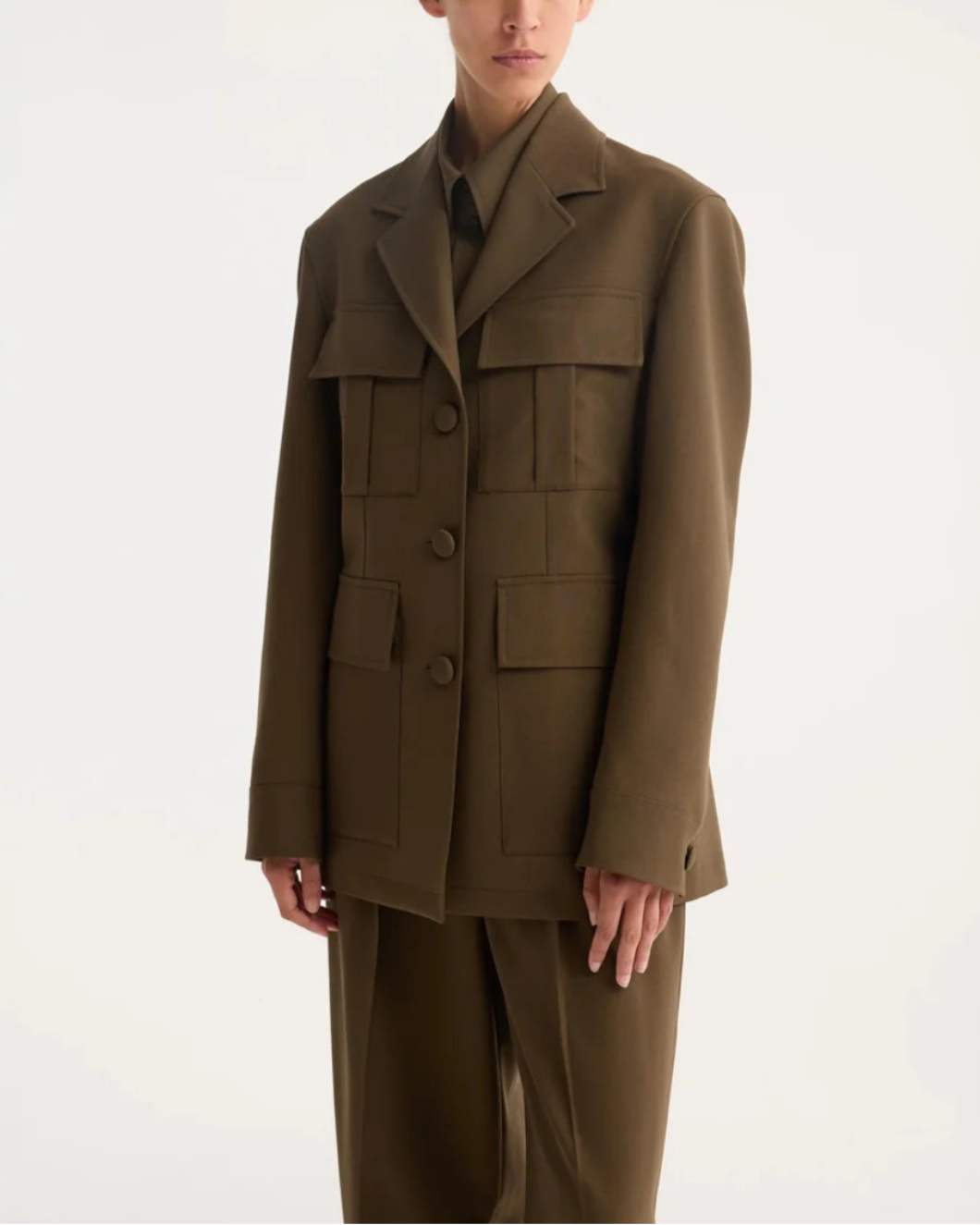 ROHE safari balzer jacket forest on figure front