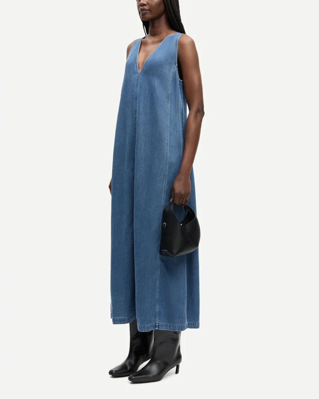SAMSOE SAMSOE Saskylar dress denim blue on figure side 1