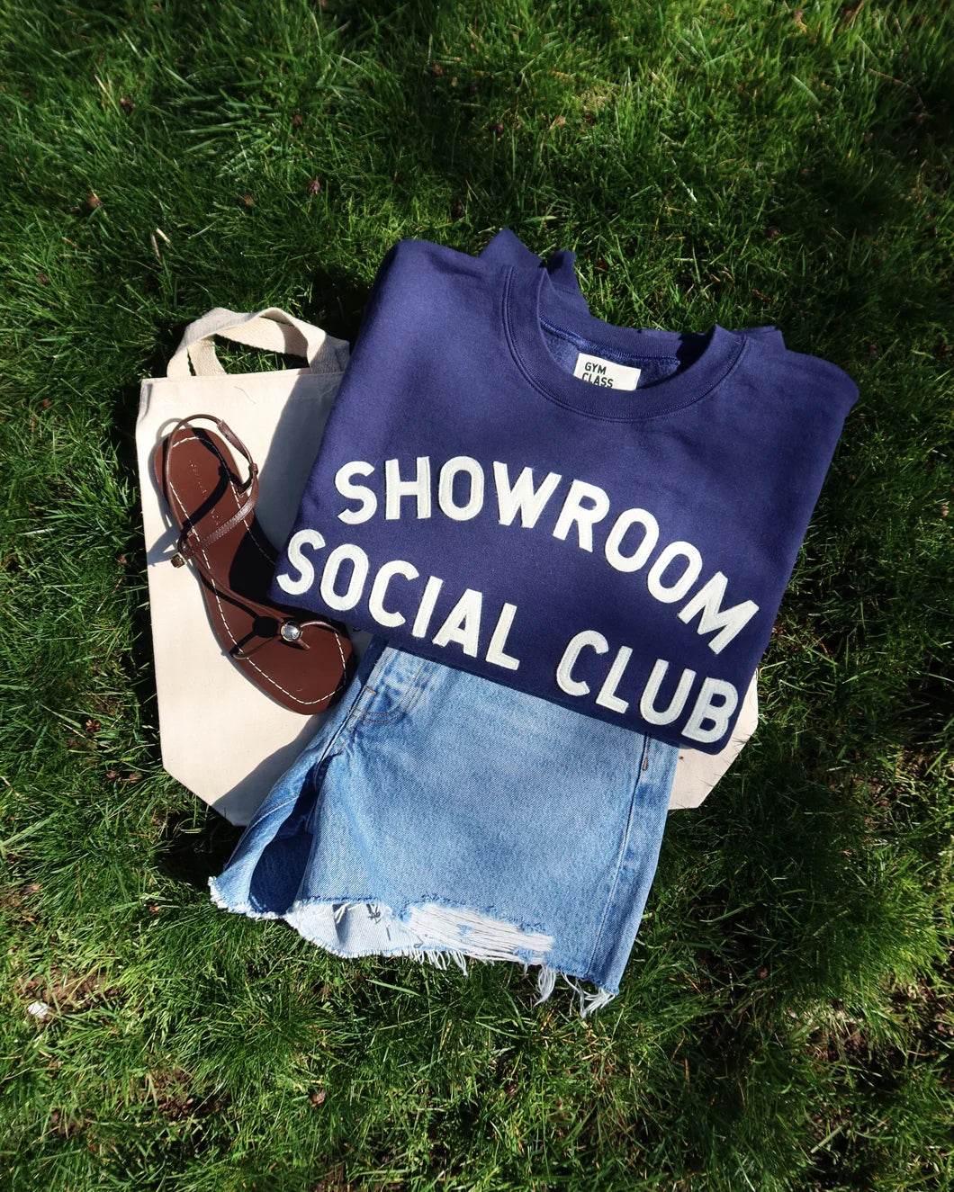 SHOWROOM SOCIAL CLUB sweatshirt navy product