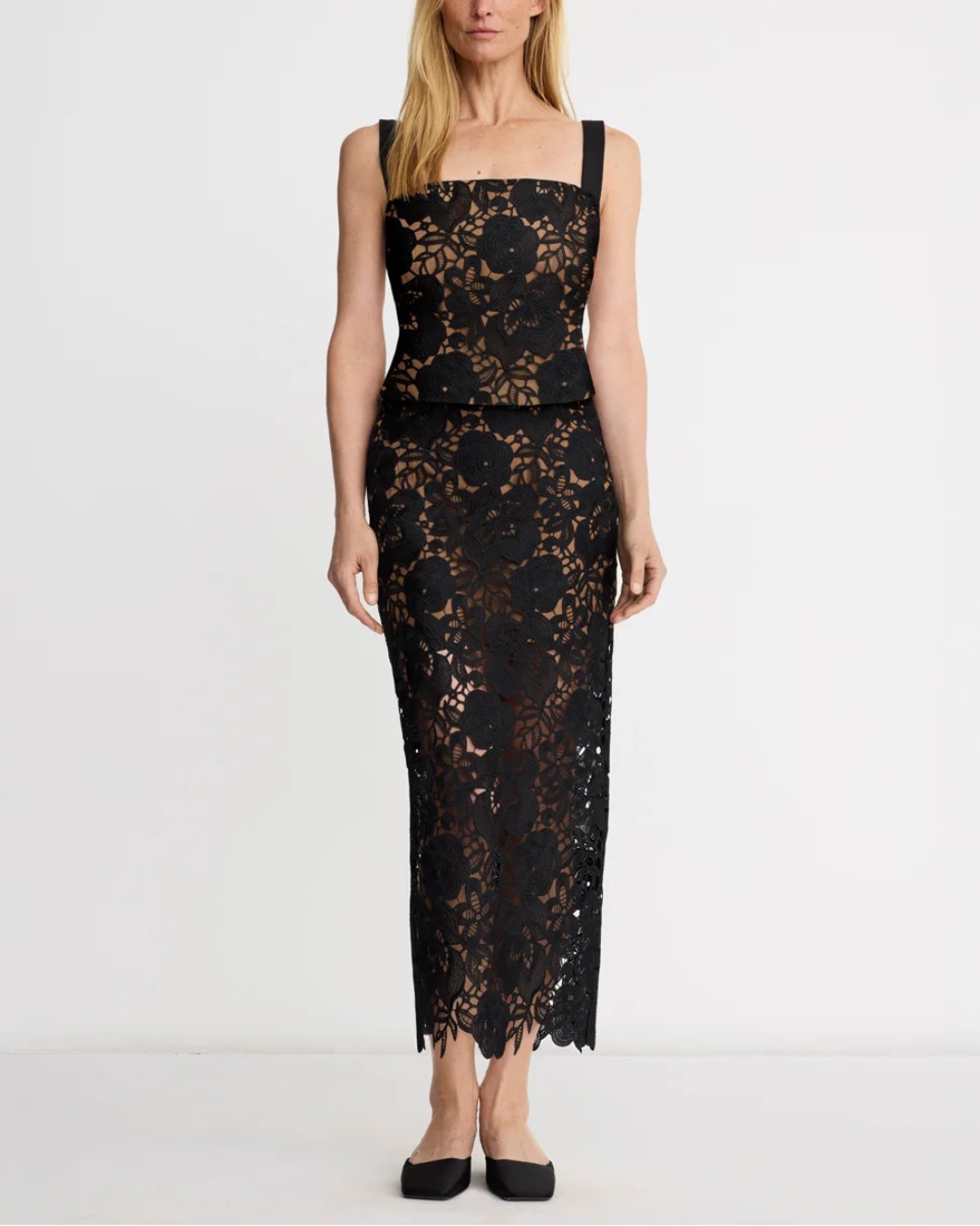SMYHE Lace Pencil Skirt Black on figure front 1