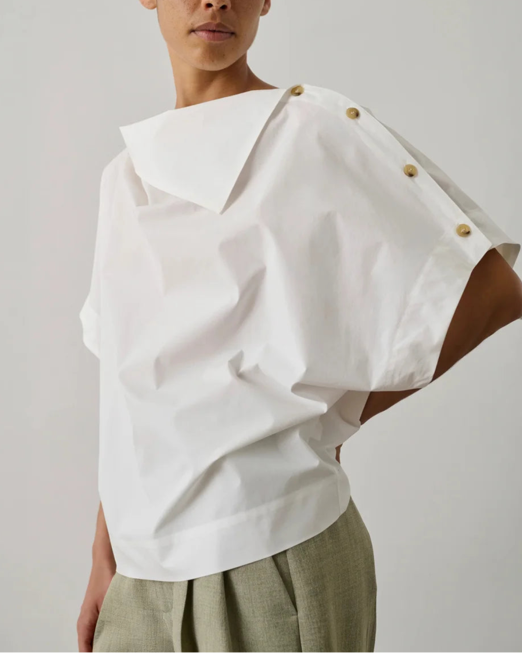 SOEUR Blouse Issa off white on figure front