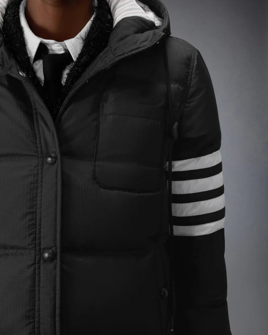 THOM BROWNE Shiny Ripstop Lightweight Down Filled 4-Bar Jacket Black On Fig Front Detail