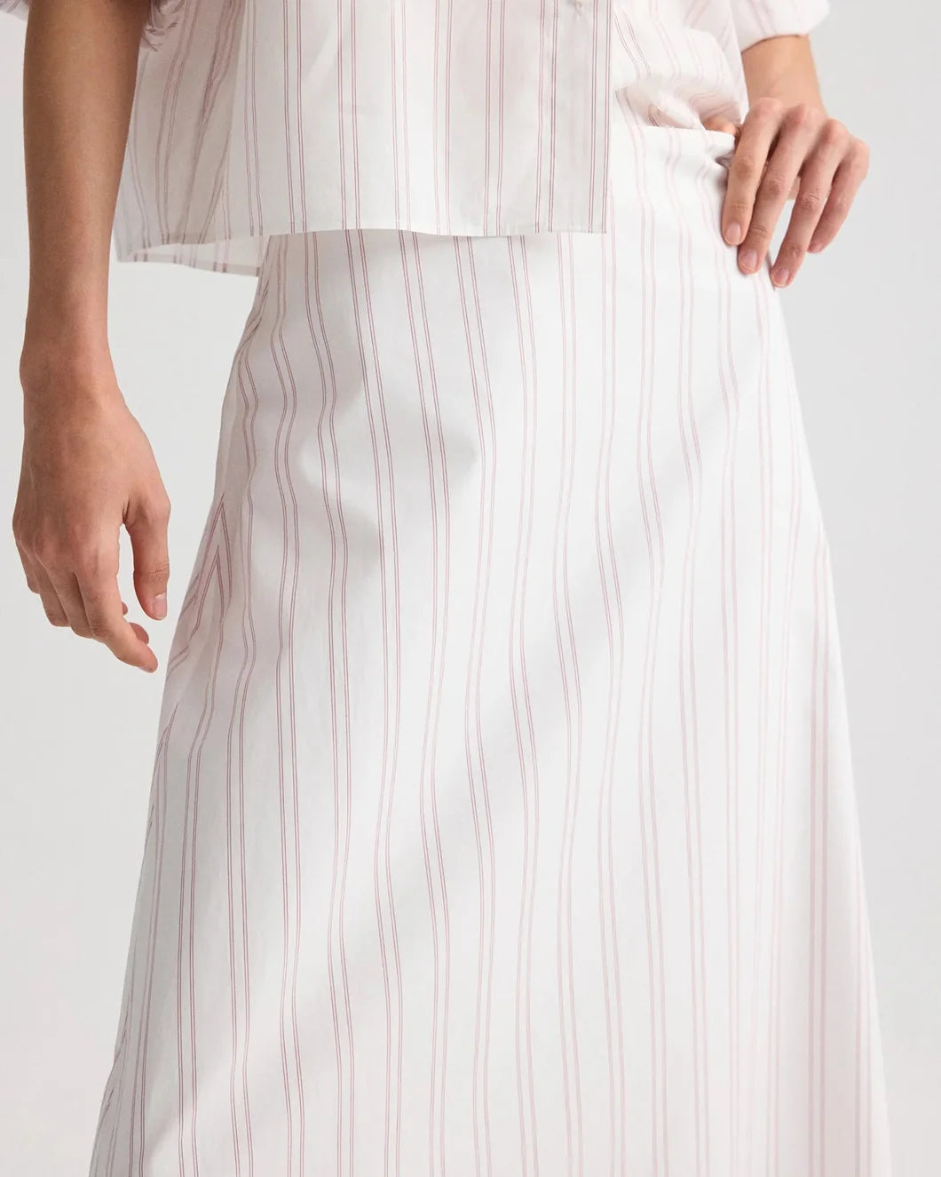 TWP the aline skirt white wine on figure front detail