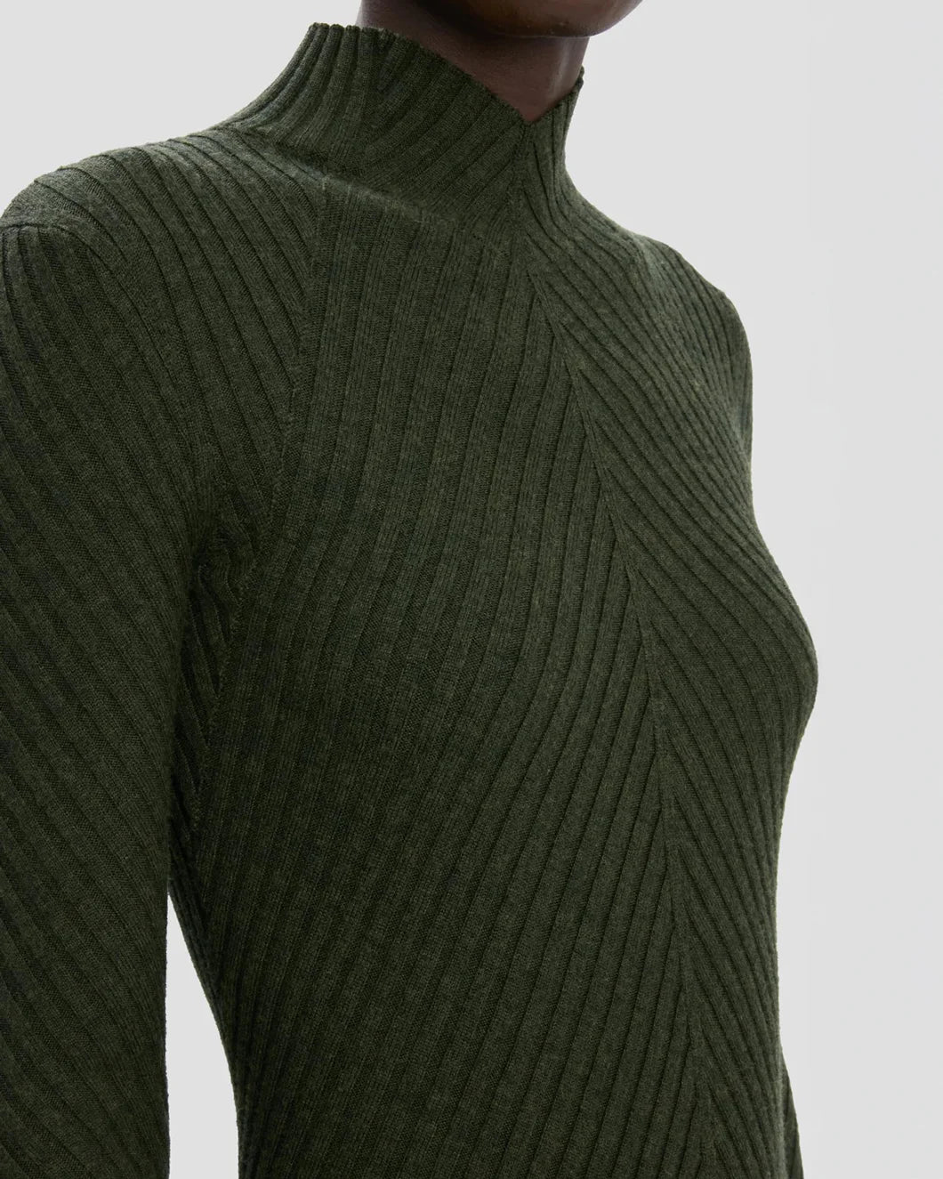 VICTORIA BECKHAM RIbbed Knit Polo Oregano on figure front detail