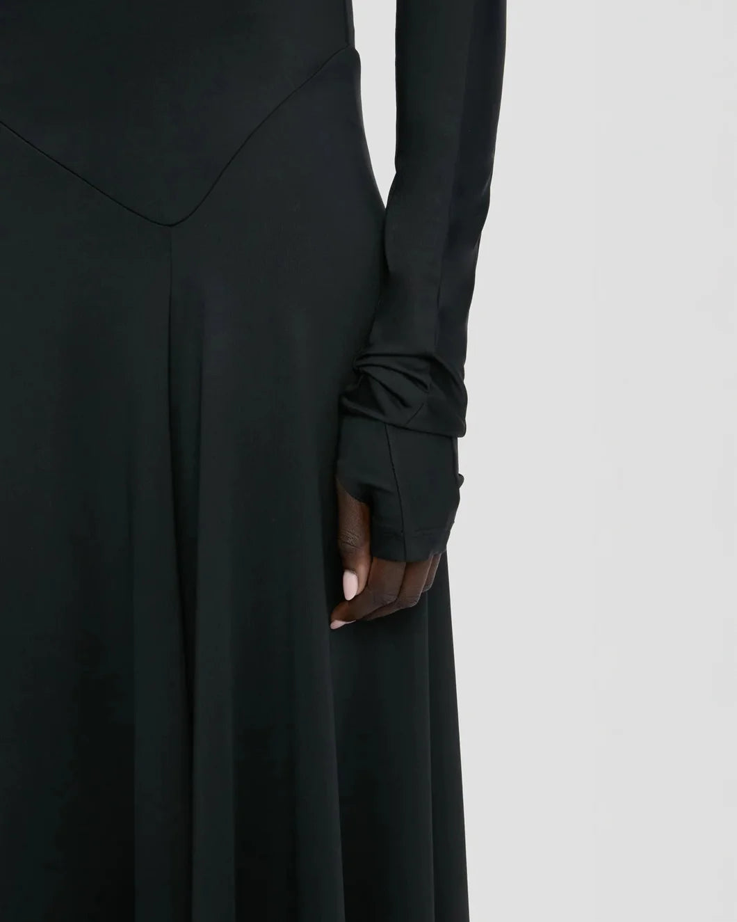 VICTORIA BECKHAM long sleeve midi dress black on figure sleeve detail