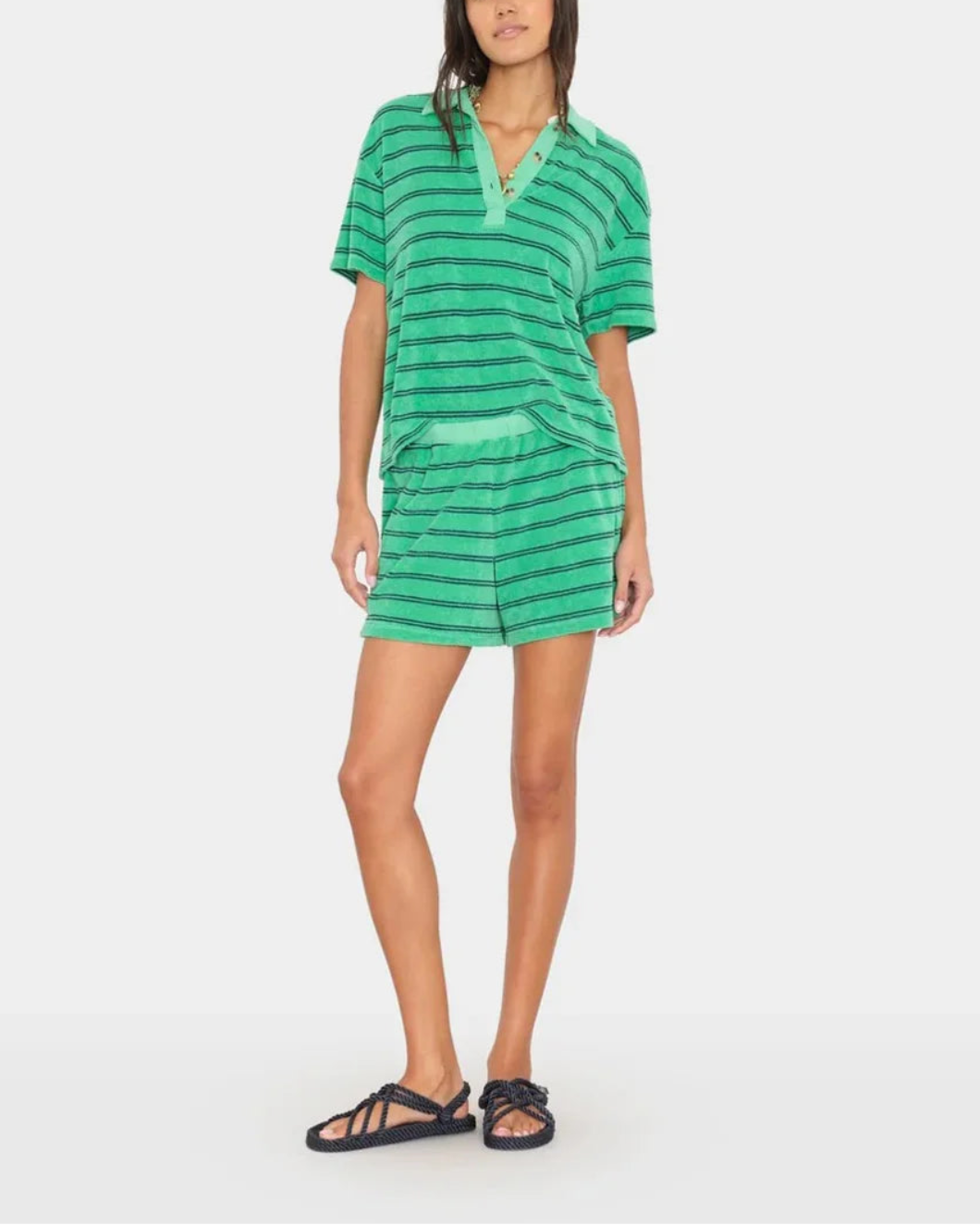 XIRENA Hopper Sweatshirt jalepeno on figure front 1