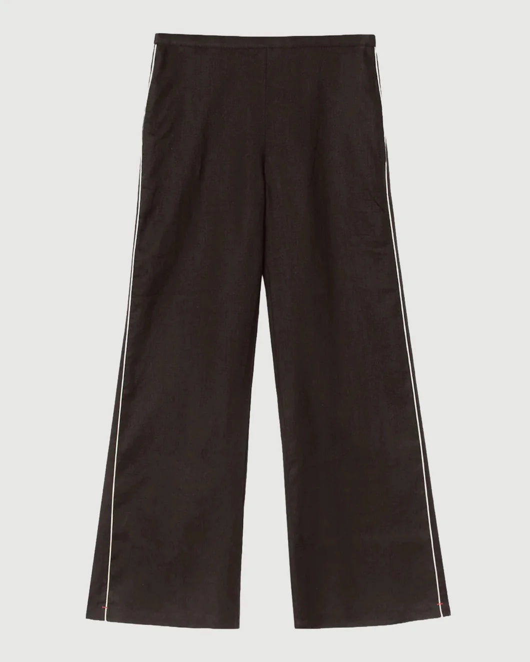 XIRENA pippen pant black linen isolated