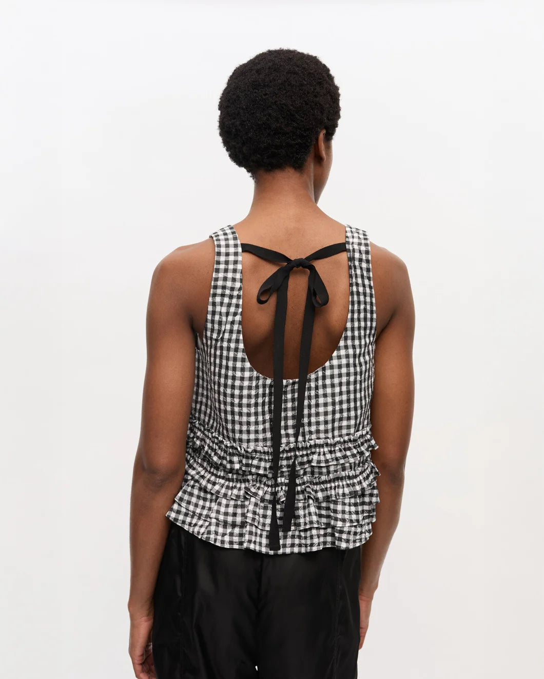ganni crinkled check frill top black and white back