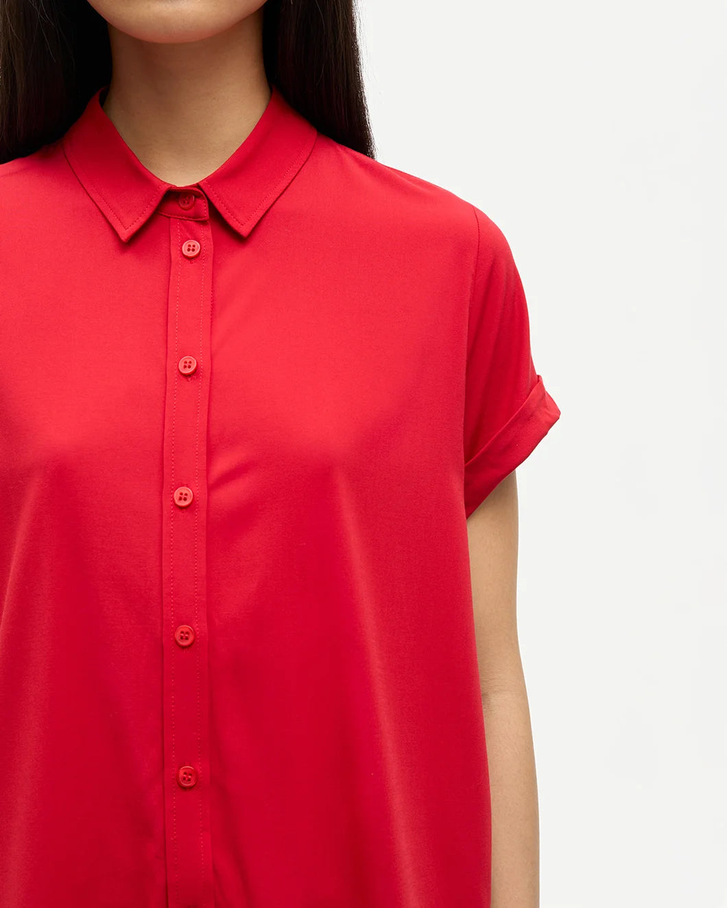samsoe samsoe red Majan short sleeve Shirt on model front detail view