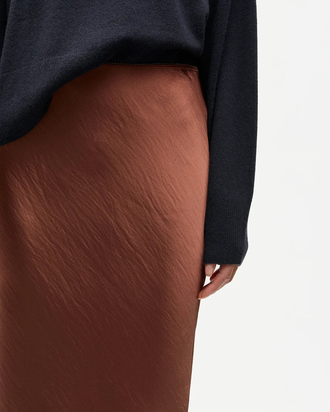 Samsoe Samsoe saagneta long skirt tortoise shell brown front detail