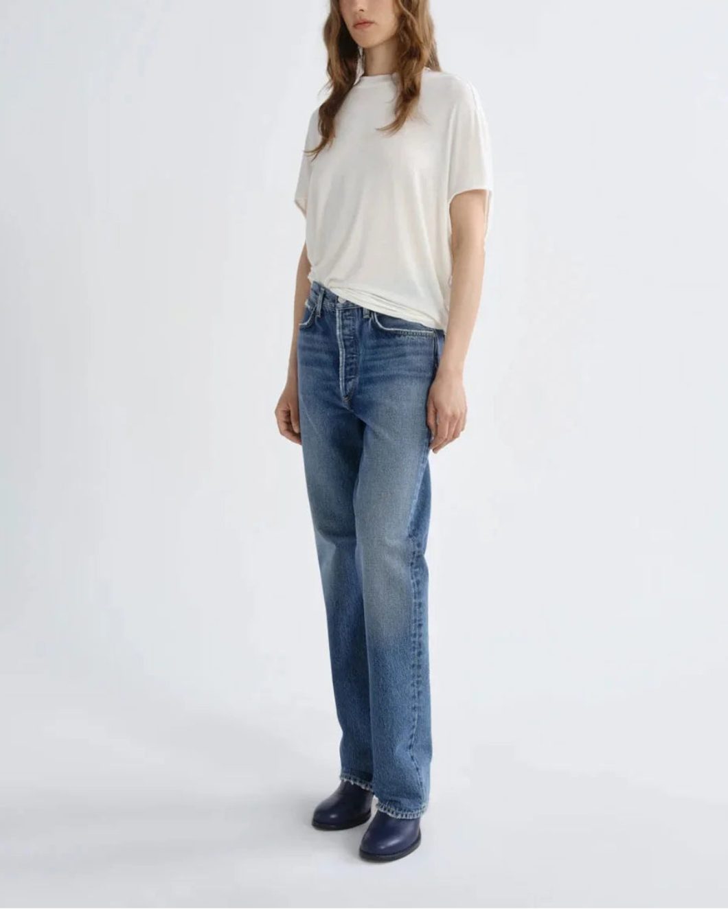 AGOLDE Souline Top oat milk on figure side 1