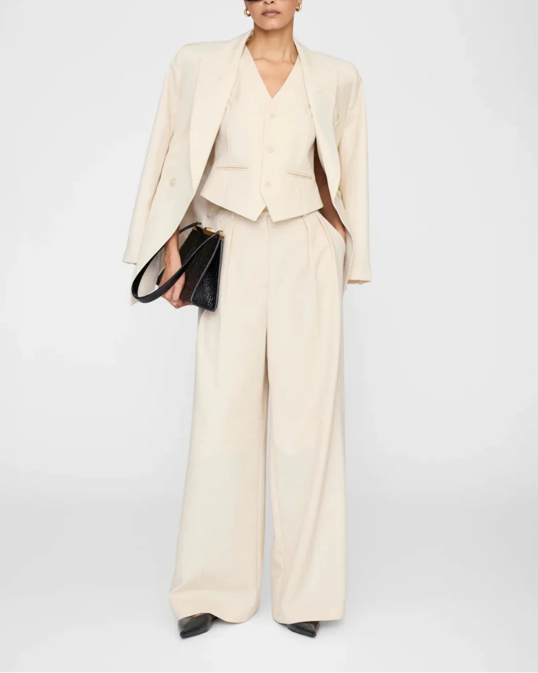 ANINE BING Mario Vest ecru on figure front 1