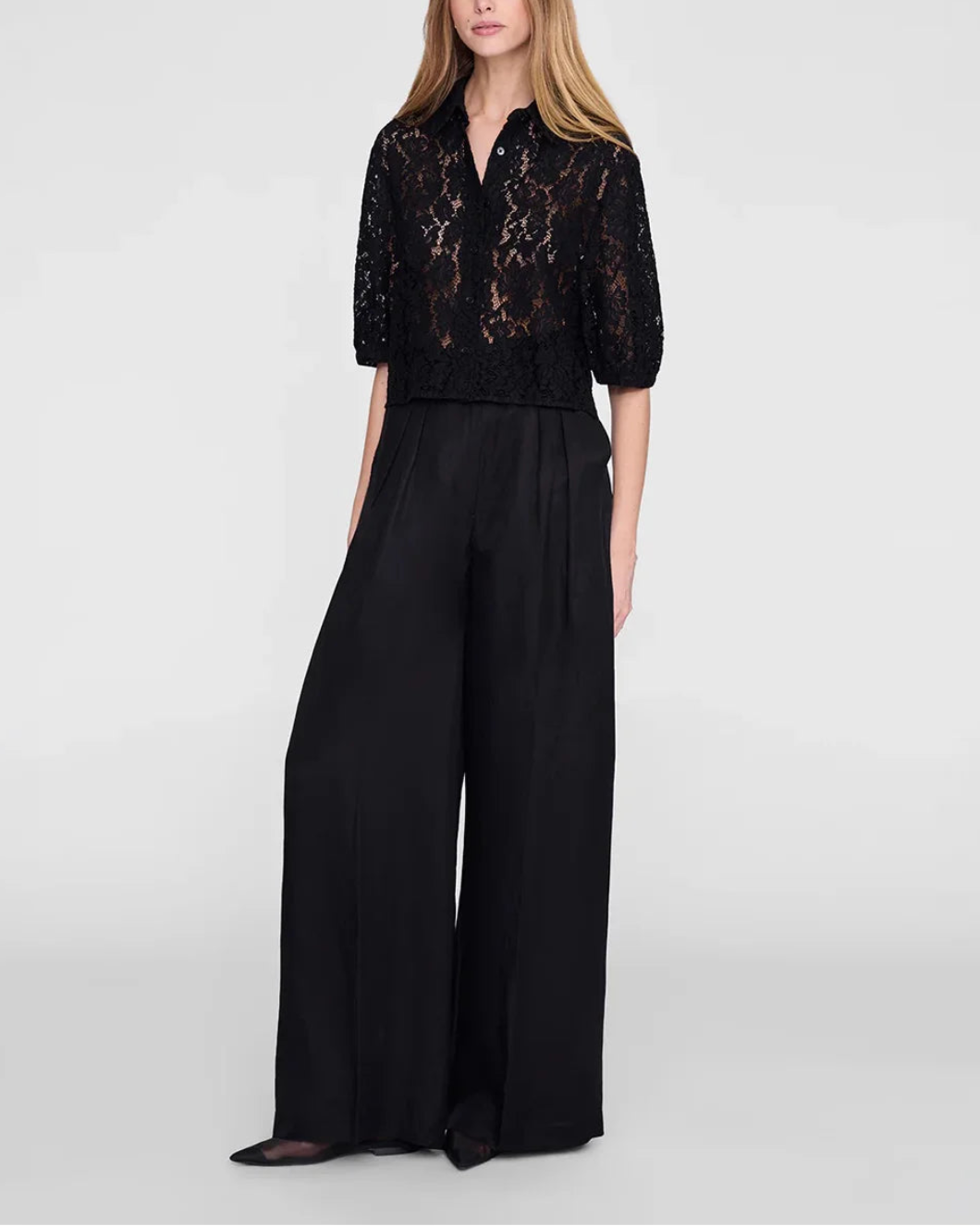 ANINE BING Kam short black lace on figure front