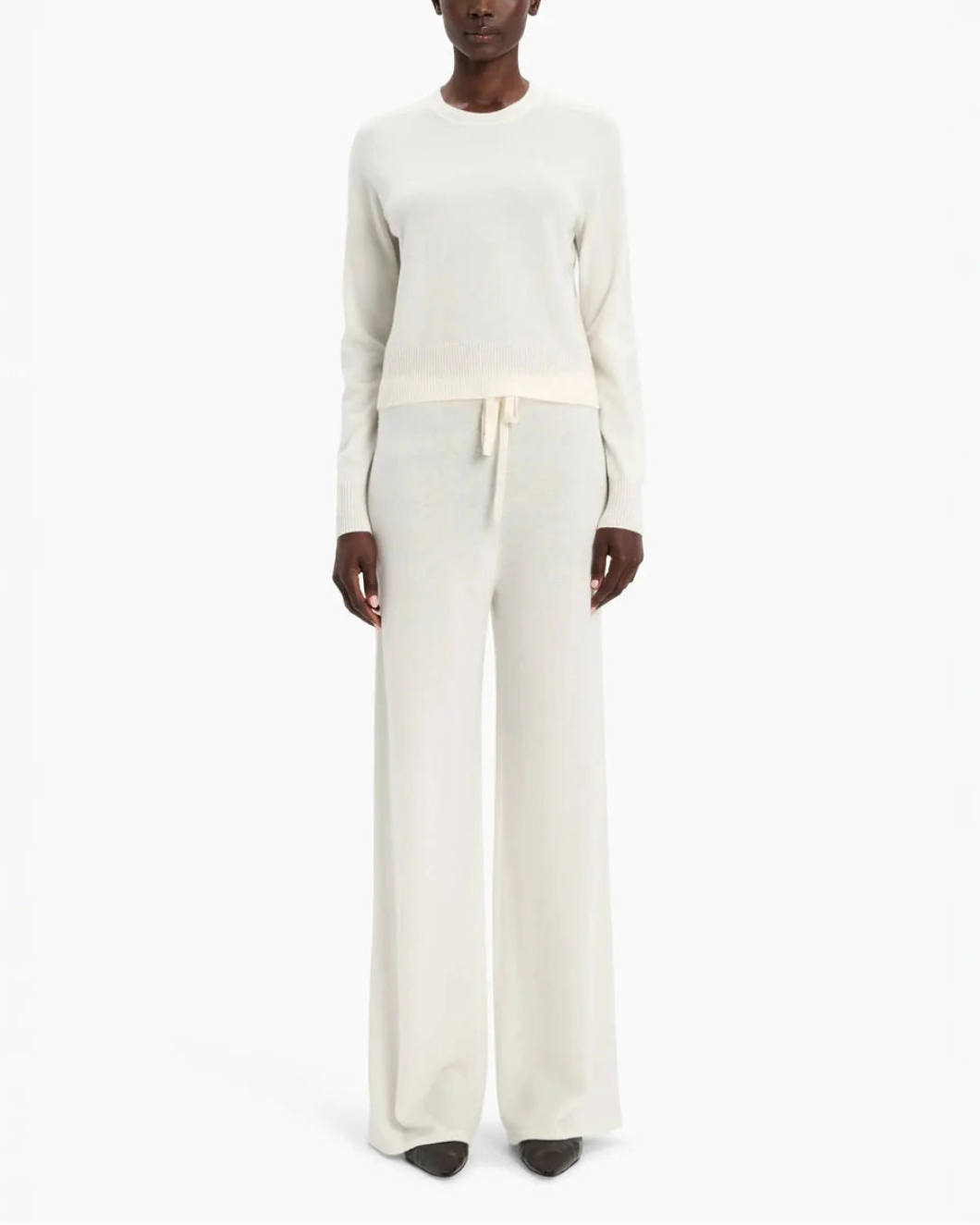 ARCH 4 Elara top ivory on figure front