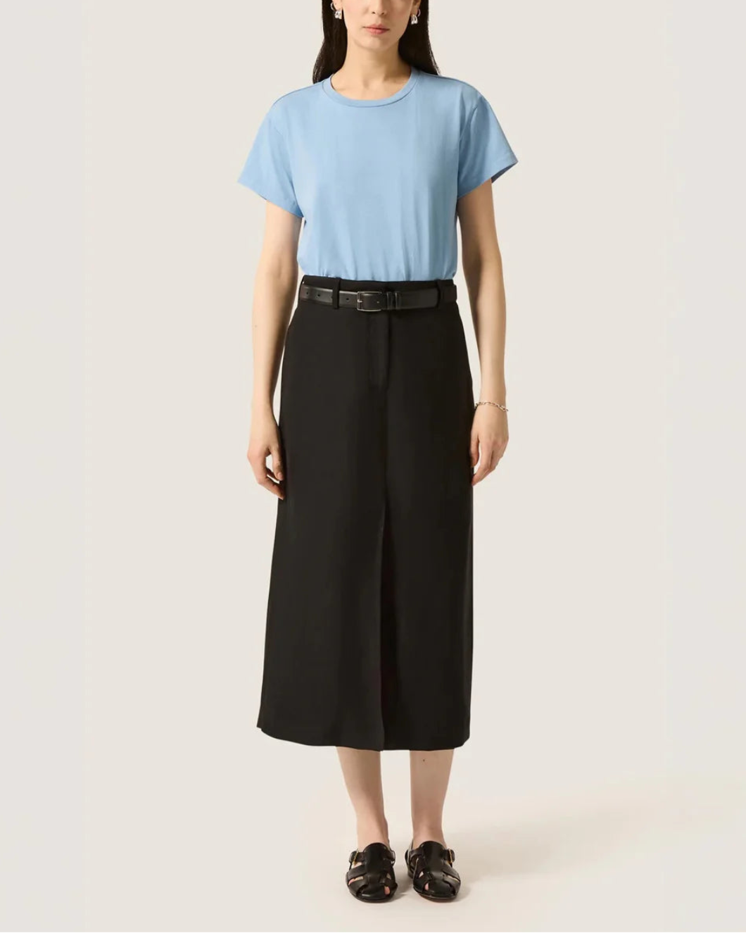 ARGENT ARGENT Tailored Skirt in Viscose Linen black on figure front