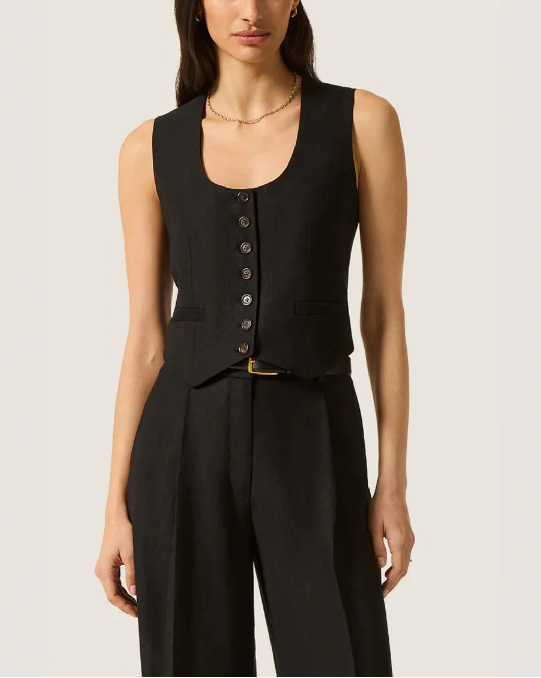 ARGENT Scoop Neck Waistcoat black on figure front