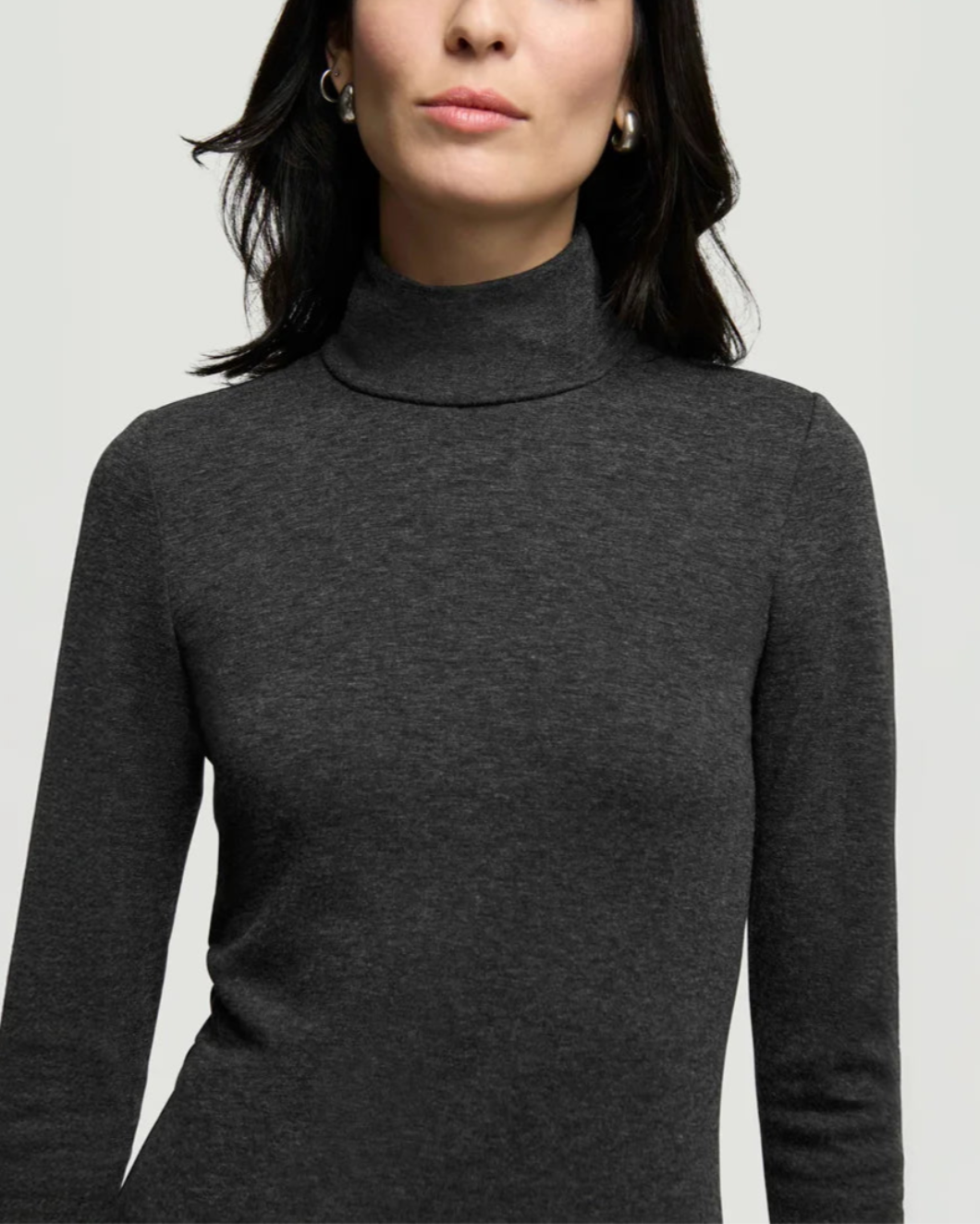 Argent Slim Turtleneck Wool Jersey Dark Grey Melange on figure front